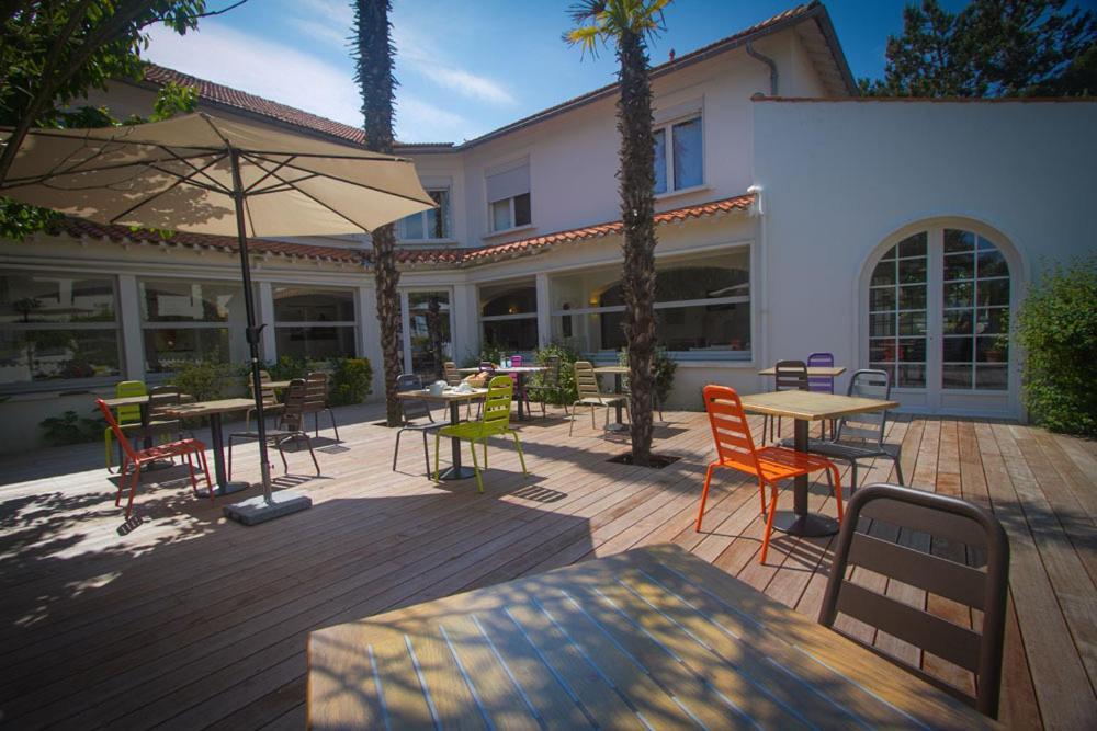 Hotel Le Vert Bois Dolus d'Oléron エクステリア 写真