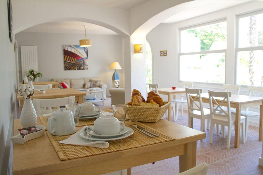 Hotel Le Vert Bois Dolus d'Oléron エクステリア 写真